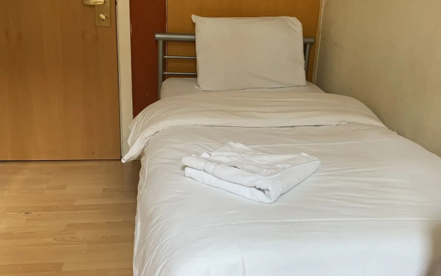 Berkeley Court Hotel