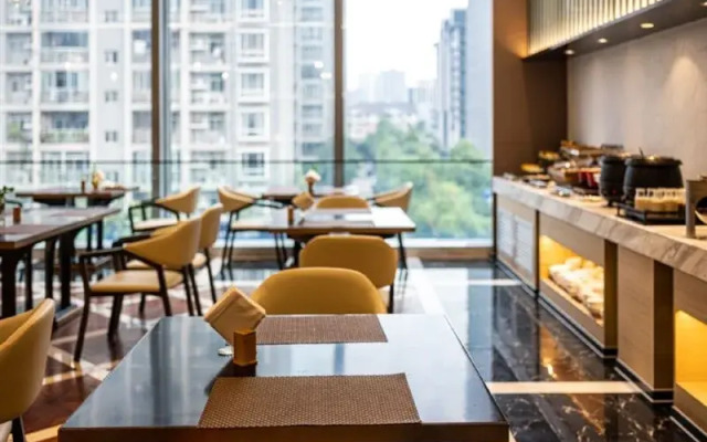 Metropolo Hefei Swan Lake Hotel