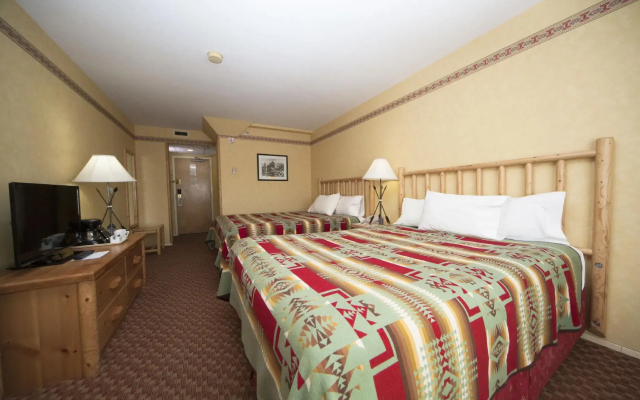 Brewster Mountain Lodge