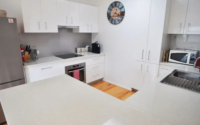 Waves On Florida - Surf Side