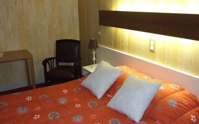 Logis Hotel du Val dAure