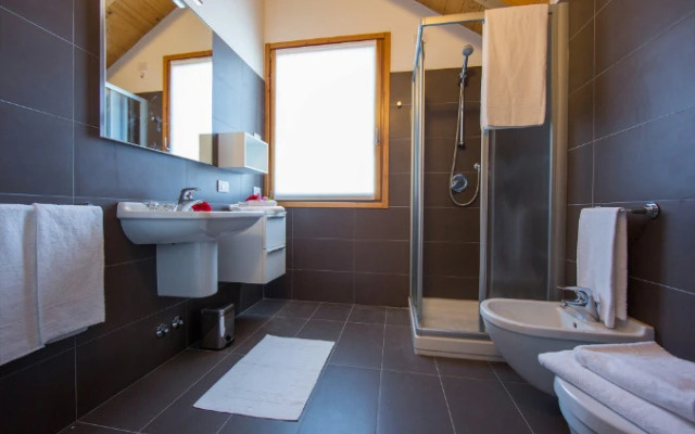 Paradiso del Lago M1