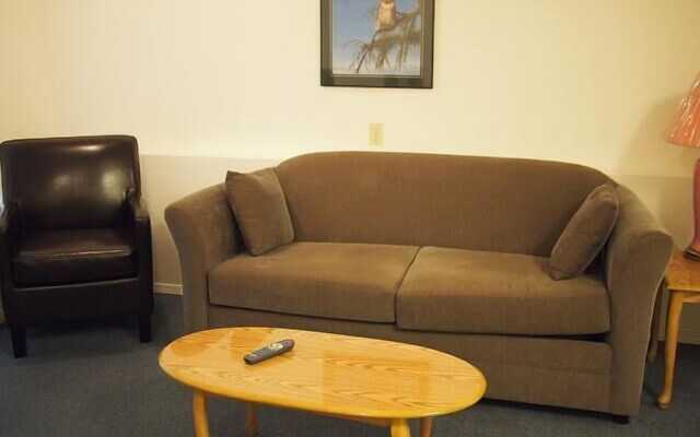 Whale's Tail Guest Suites