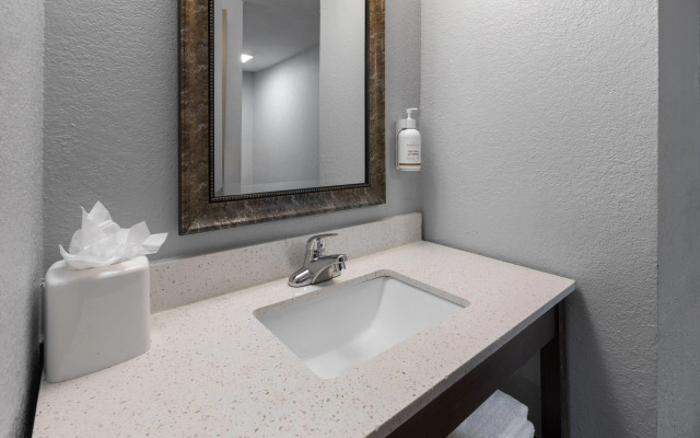 Baymont by Wyndham Downtown Detroit