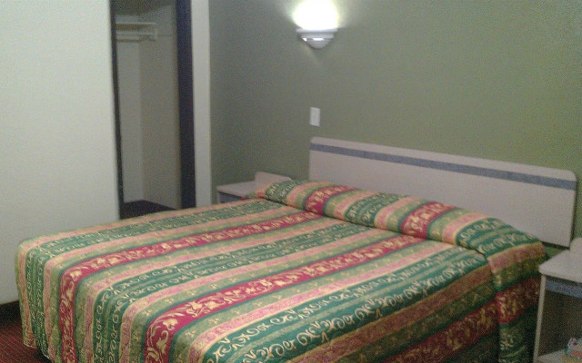 Value Inn Hollywood