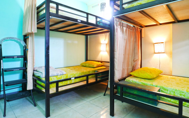 Pondok Tulasi Hostel