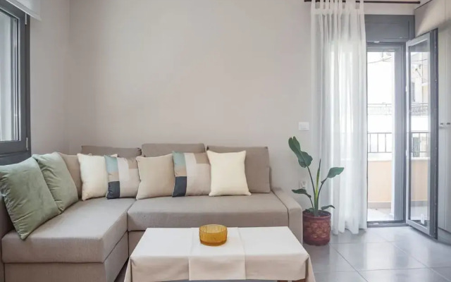 Elegant City Apartment - 250m From Solomos Square