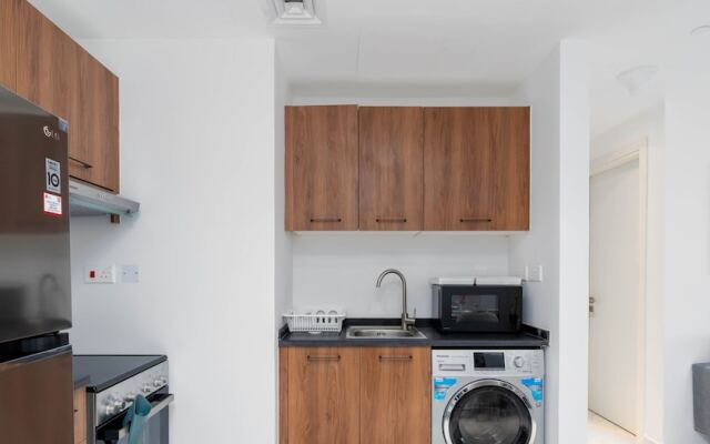 Executive 1 BR in Oasis - 2