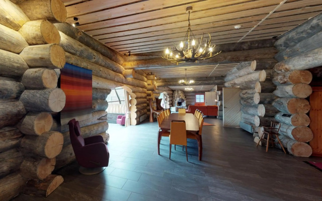 Kakslauttanen Arctic Resort