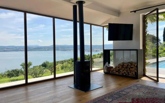 Villa The View
