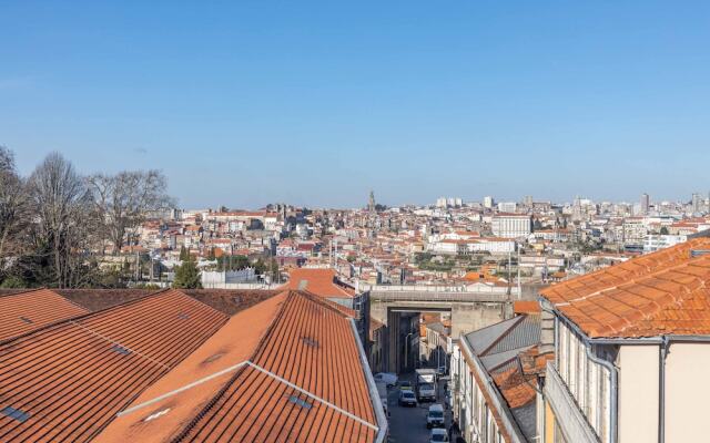 Gaia22 · Gaia's Deluxe Apartment 3 BD Stunning Views