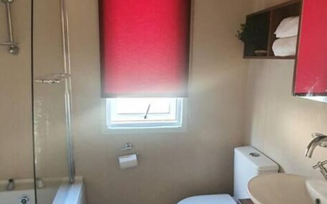 3bed Holiday Home in Clacton-on-sea, Sleeps 8