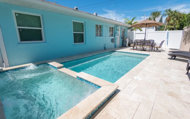 Mermaids Sunset Apartment 3