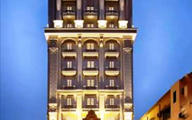 Riverside Hotel