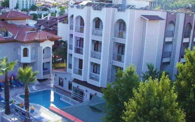 Ercan Han