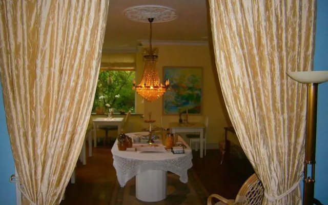 Casa Corner Bed & Breakfast