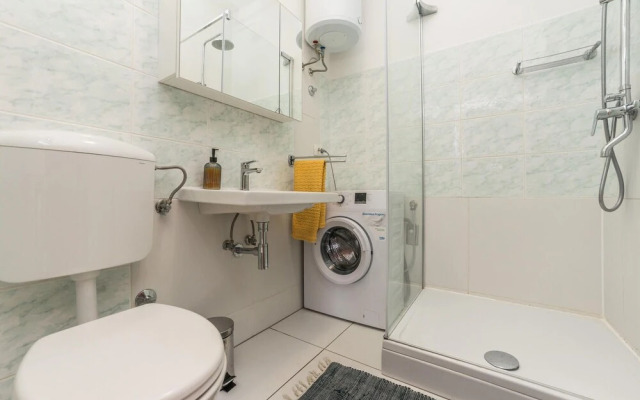 Amazing Home in Lun With Wifi and 3 Bedrooms