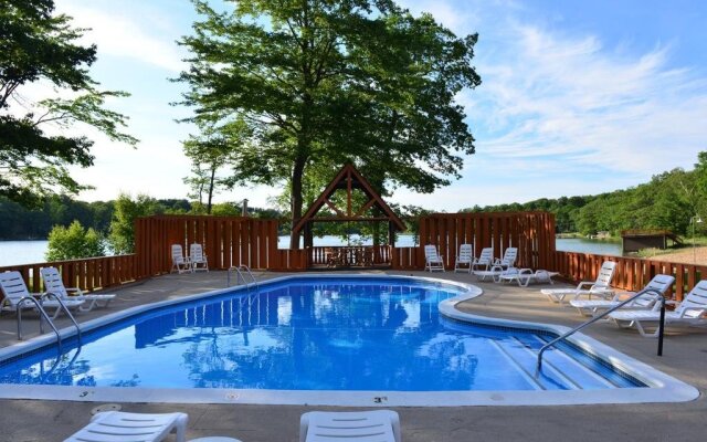Sojourn Lakeside Resort