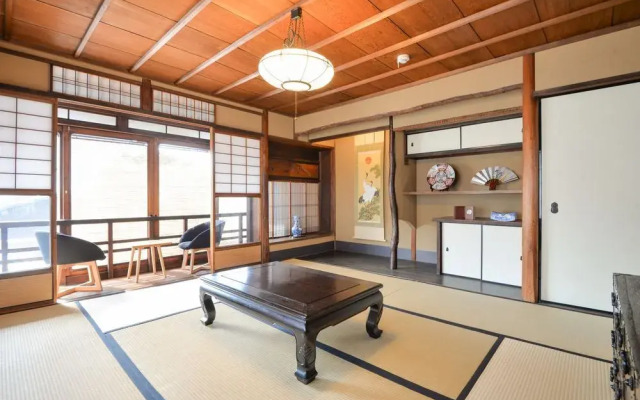 Nishijin Kyo-Machiya SEIRYU-TEI (Old: Nishijin Kyo-Machiya ENRYAKU)