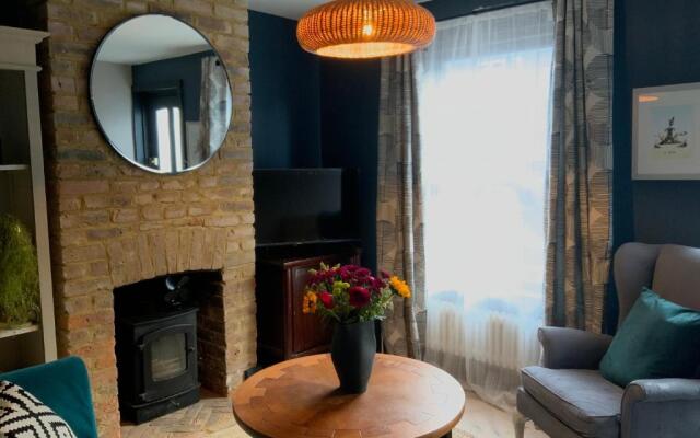 Boutique home near Chichester centre