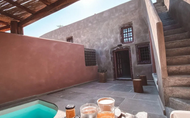 Andronikos Canaves Santorini