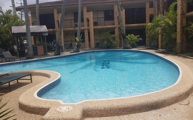 Oasis Inn Cairns