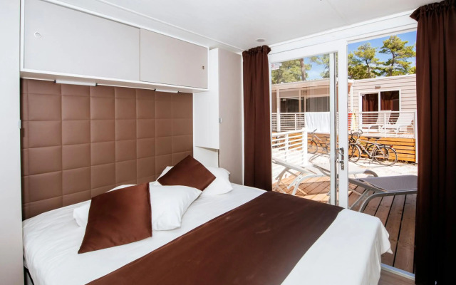 Zaton Holiday Resort Mobile Homes