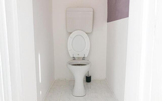 Commodious 2BR Apt. Near AKH-Perfect for Groups