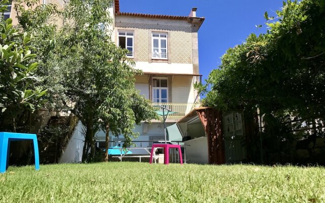 Urban Garden Porto Central Hostel