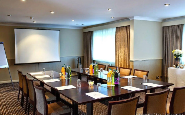 Hunley Hotel and Golf Club