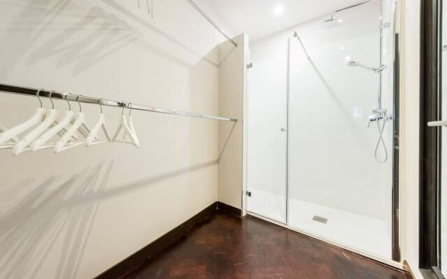 Plaza del Ángel City Center