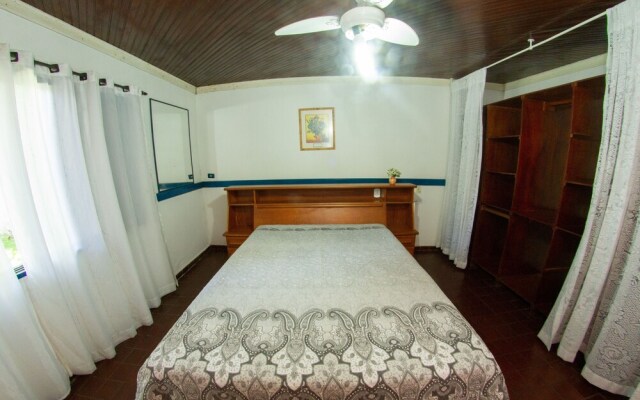 OBA 44 - Beach house in front of the sea - Caraguatatuba