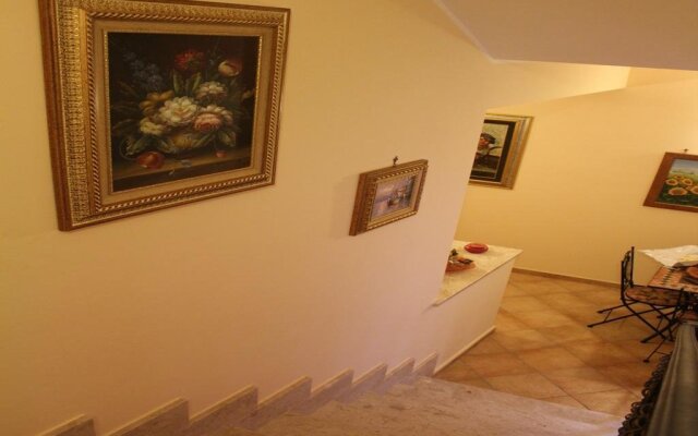 B&B Camelot