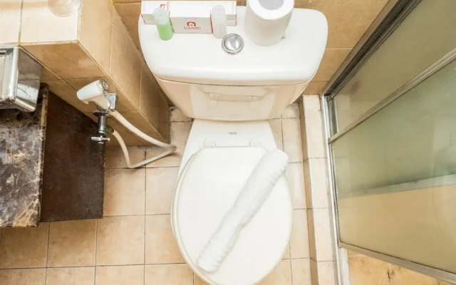 Spacious Studio Room at Grand Setiabudi Apartment