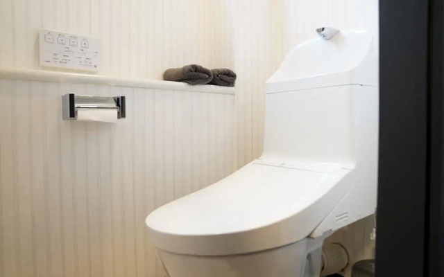 Penthouse 1-bedroom Flat in Hiroo Shibuya