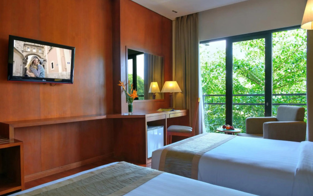 Oak Tree Emerald Hotel & Conventions Semarang