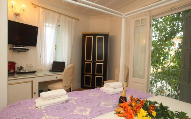 The Aigli 1800 Boutique Hotel