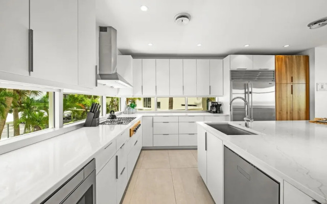 Endless Horizon in Siesta Key