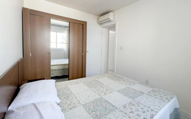 Apartamento 2 dormitórios a 400 metros do mar