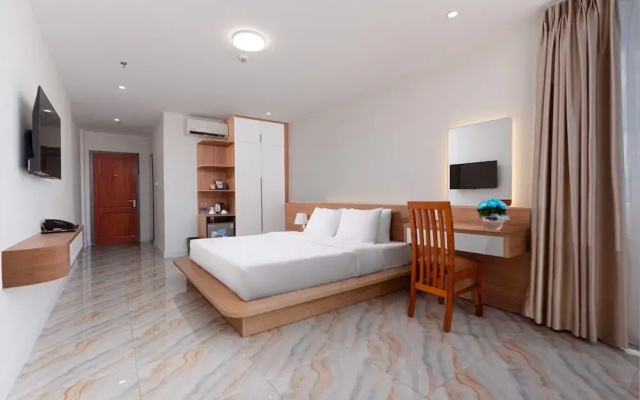 Đông Phương Hotel & Restaurant