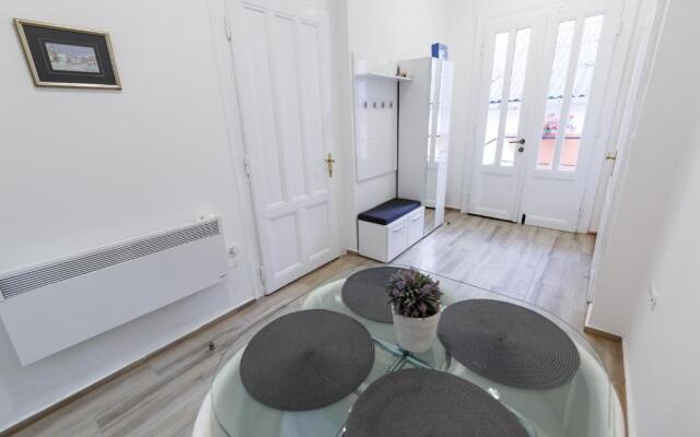 Apartman Royal