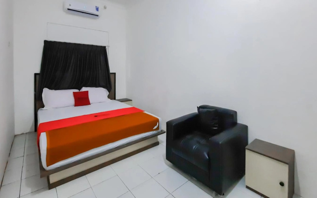 RedDoorz near Universitas Palangkaraya – Guest Rooms – Palangkaraya