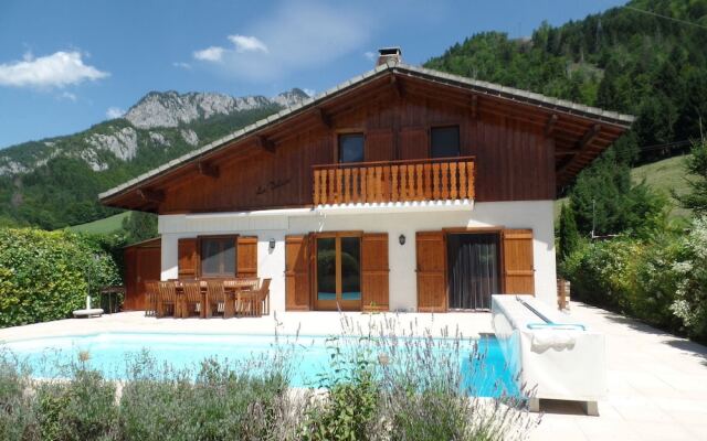 Secluded Villa in Biot With Swimming Pool