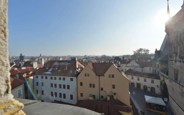 Amazing Charles Bridge Apartment