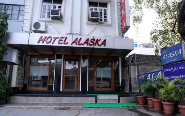 Hotel Alaska