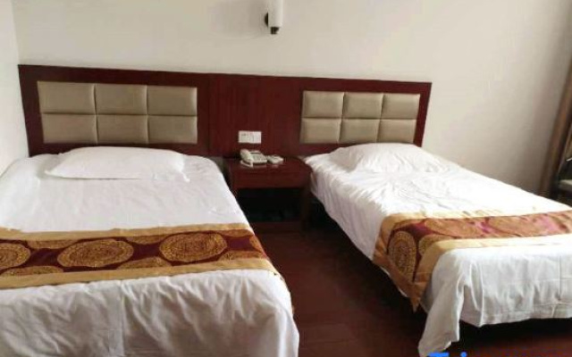 Three Gate 9 1 Hotel