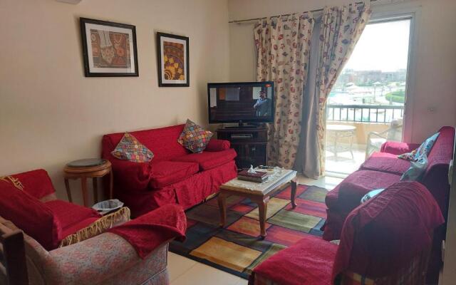 Marina Wadi Degla Villa Duplex 4 Bedrooms