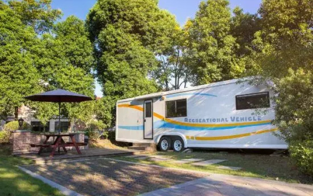 To Journey Huangshan Camping