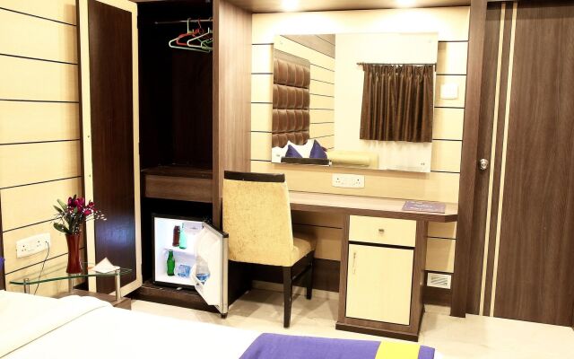 OYO Premium Merlin Homeland Mall