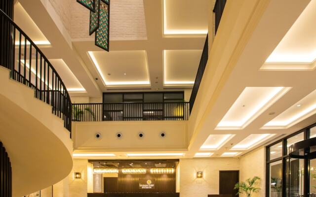 Lemon Tree Hotel Viman Nagar Pune